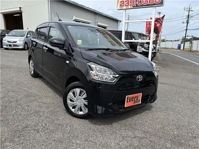 2017 Toyota Pixis Epoch X SAIII ★Collision Damage Mitigation System★Lane Assist - photo 1 2017 Toyota Pixis Epoch X SAIII ★Collision Damage Mitigation System★Lane Assist Black Sedan for sale, Japanese used car export - photo 1 of 56 | GULJI TRADERS