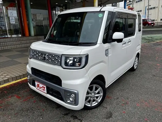 2015 Toyota Pixis Mega L“SA” Pearl Van for sale, Japanese used car export - photo 1 of 20 | GULJI TRADERS
