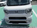 2015 Toyota Pixis Mega G SA 4WD Pearl Van for sale, Japanese used car export - photo 11 of 23 | GULJI TRADERS