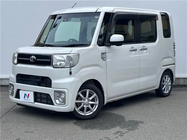 2016 Toyota Pixis Mega L SAⅡ Pearl Van for sale, Japanese used car export - photo 1 of 30 | GULJI TRADERS