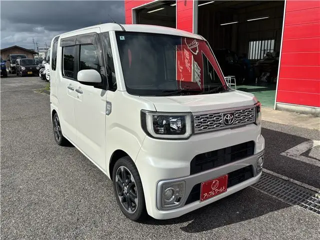 2016 Toyota Pixis Mega G Pearl Van for sale, Japanese used car export - photo 1 of 57 | GULJI TRADERS