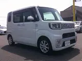 2016 Toyota Pixis Mega L SA Navigation BT Backup Camera ETC Pearl Van for sale, Japanese used car export - photo 4 of 30 | GULJI TRADERS