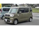 2017 Toyota Pixis Mega 660 L SAII Green Van for sale, Japanese used car export - photo 1 of 17 | GULJI TRADERS