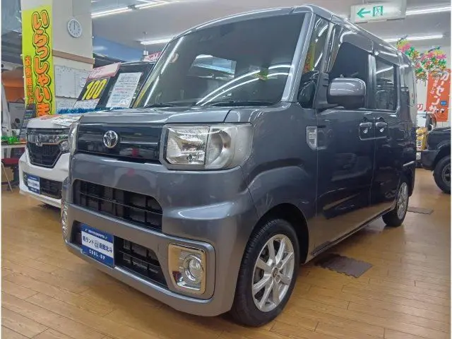 2018 Toyota Pixis Mega 4WD L SA III - photo 1 2018 Toyota Pixis Mega 4WD L SA III Gunmetal Van for sale, Japanese used car export - photo 1 of 24 | GULJI TRADERS