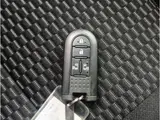2018 Toyota Pixis Mega 4WD L SA III Gunmetal Van for sale, Japanese used car export - photo 13 of 24 | GULJI TRADERS
