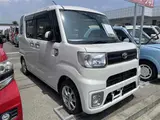 2018 Toyota Pixis Mega L SA III Pearl Van for sale, Japanese used car export - photo 3 of 9 | GULJI TRADERS