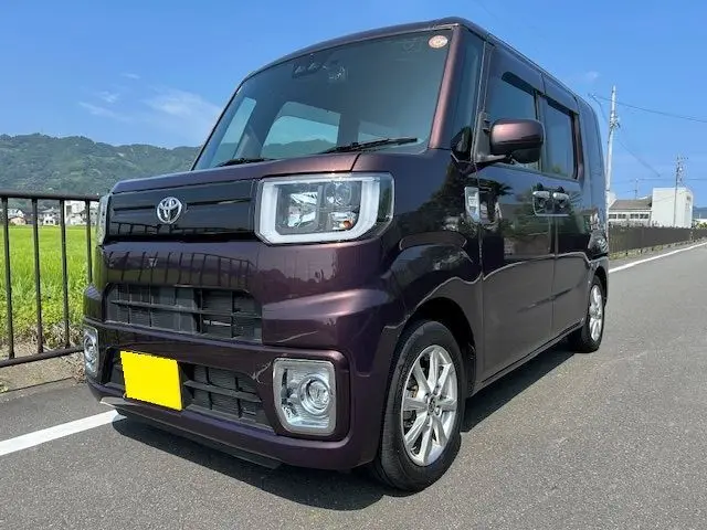 2020 Toyota Pixis Mega LSA3 Brown Van for sale, Japanese used car export | GULJI TRADERS
