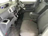 2021 Toyota Pixis Mega G Turbo SAIII White Van for sale, Japanese used car export - photo 21 of 30 | GULJI TRADERS