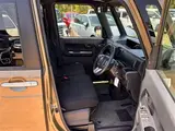 2022 Toyota Pixis Mega D SAIII Devotion 14AW Green Van for sale, Japanese used car export - photo 18 of 30 | GULJI TRADERS