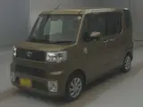 2022 Toyota Pixis Mega D SA3 Green Van for sale, Japanese used car export - photo 1 of 2 | GULJI TRADERS