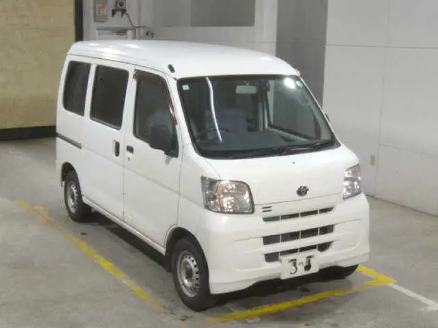 2014 Toyota Pixis Space 4WD Special - photo 1 2014 Toyota Pixis Space 4WD Special White Van for sale, Japanese used car export - photo 1 of 7 | GULJI TRADERS