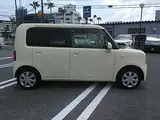 2016 Toyota Pixis Space 660 L 5-door CCVT 2WD 4-seater Brown Van for sale, Japanese used car export - photo 17 of 24 | GULJI TRADERS