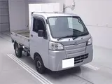 2018 Toyota Pixis Space Standard Silver Van for sale, Japanese used car export - photo 1 of 10 | GULJI TRADERS