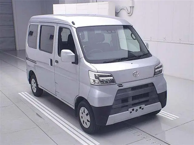 2020 Toyota Pixis Space Cruise Turbo SA3 Silver Van for sale, Japanese used car export - photo 1 of 12 | GULJI TRADERS