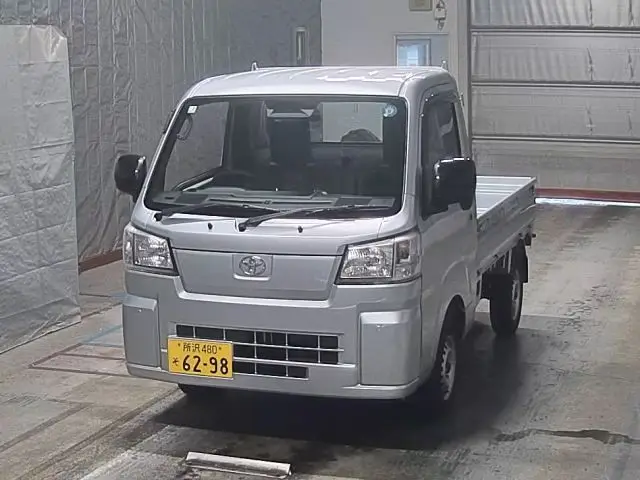 2026 Toyota Pixis Truck - photo 1 2026 Toyota Pixis Truck Silver Truck for sale, Japanese used car export - photo 1 of 8 | GULJI TRADERS