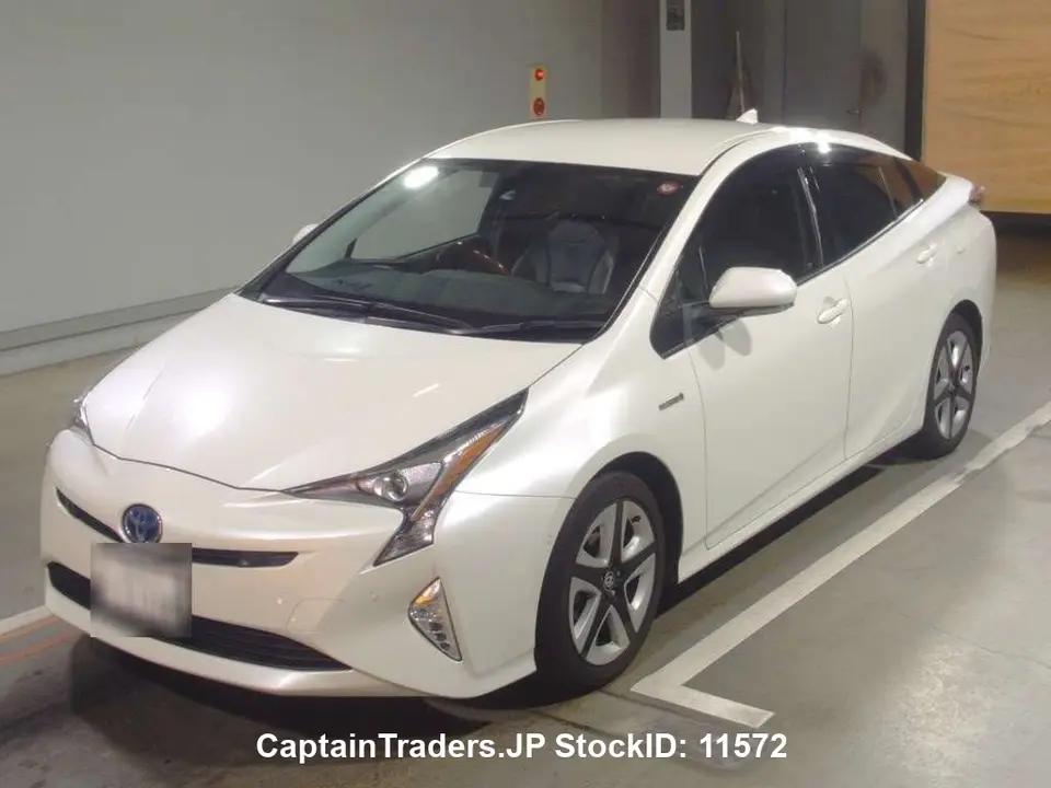 2018 Toyota Prius Hybyrid Pearl Sedan for sale, Japanese used car export - photo 1 of 8 | GULJI TRADERS