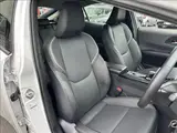 2025 Toyota Prius Phv Z Pearl Sedan for sale, Japanese used car export - photo 6 of 9 | GULJI TRADERS