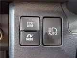 2022 Toyota Probox Hybrid GLTSS with aftermarket navigation system, backup camera, ETC, and power outlet. White Van for sale, Japanese used car export - photo 35 of 44 | GULJI TRADERS