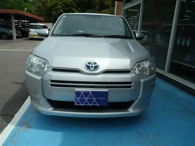 2023 Toyota Probox 1.5 F Hybrid Silver Van for sale, Japanese used car export | GULJI TRADERS
