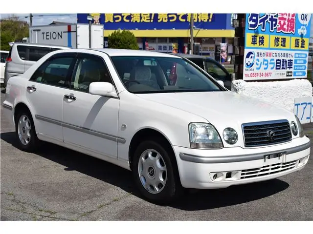 2004 Toyota Progres NC250 Prime Selection Pearl Sedan for sale, Japanese used car export | GULJI TRADERS