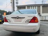 2001 Toyota Pronard 3.0 G Package White Sedan for sale, Japanese used car export - photo 7 of 59 | GULJI TRADERS