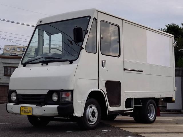 1995 Toyota Quick Delivery Van Loading 2000kg Column 5MT - photo 1 1995 Toyota Quick Delivery Van Loading 2000kg Column 5MT White Truck for sale, Japanese used car export | GULJI TRADERS