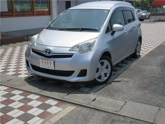 2011 Toyota Ractis X - photo 1 2011 Toyota Ractis X Silver Van for sale, Japanese used car export - photo 1 of 65 | GULJI TRADERS