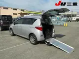 2011 Toyota Ractis G Sloper 5 Nin Nori Silver Van for sale, Japanese used car export - photo 2 of 12 | GULJI TRADERS