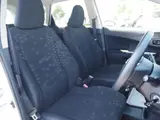 2012 Toyota Ractis X One owner Non-smoking car Genuine SD navigation Pearl Van for sale, Japanese used car export - photo 6 of 9 | GULJI TRADERS