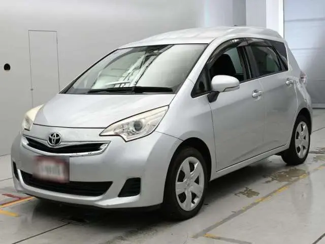 2015 Toyota Ractis X wheelchair - photo 1 2015 Toyota Ractis X wheelchair Silver Van for sale, Japanese used car export - photo 1 of 12 | GULJI TRADERS