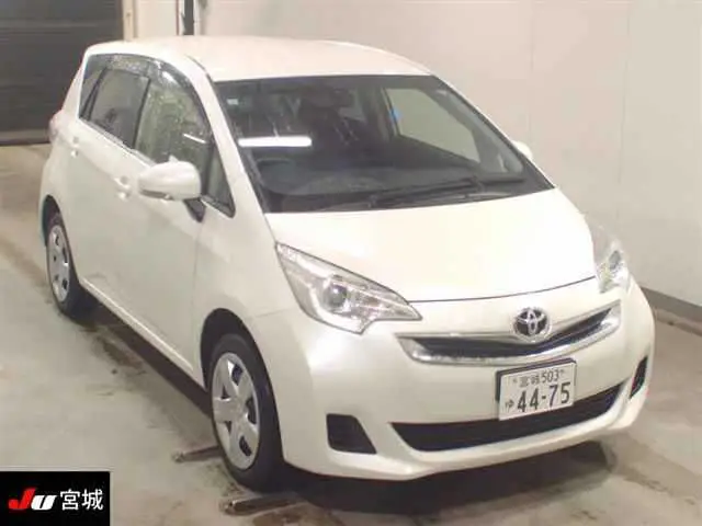 2015 Toyota Ractis 4WD 1.5X - photo 1 2015 Toyota Ractis 4WD 1.5X Pearl Van for sale, Japanese used car export - photo 1 of 8 | GULJI TRADERS