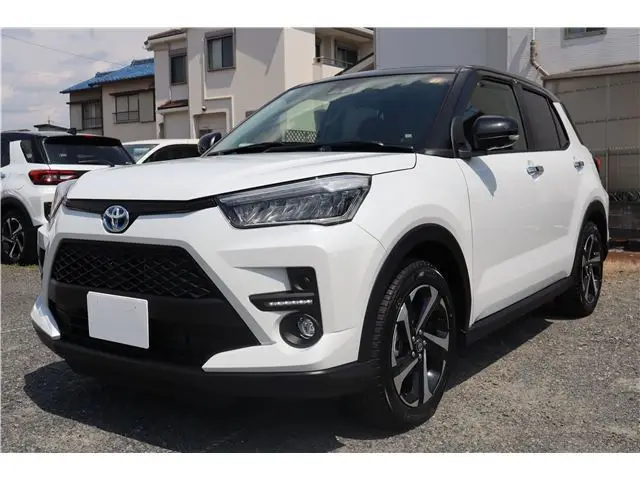 2026 Toyota Raize Hybrid Z Pearl SUV for sale, Japanese used car export | GULJI TRADERS