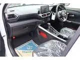 2026 Toyota Raize Hybrid Z Pearl SUV for sale, Japanese used car export - photo 15 of 31 | GULJI TRADERS