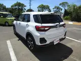 2026 Toyota Raize Hybrid 1.2 Z Pearl SUV for sale, Japanese used car export - photo 10 of 80 | GULJI TRADERS
