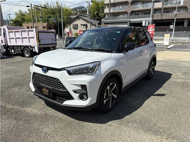 2026 Toyota Raize Hybrid Z Pearl SUV for sale, Japanese used car export | GULJI TRADERS