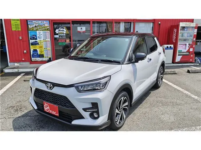 2026 Toyota Raize Z 4WD Black Roof 9-inch Display Audio - photo 1 2026 Toyota Raize Z 4WD Black Roof 9-inch Display Audio Pearl SUV for sale, Japanese used car export - photo 1 of 35 | GULJI TRADERS