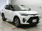 2026 Toyota Raize Z 4WD Pearl SUV for sale, Japanese used car export - photo 5 of 12 | GULJI TRADERS