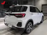 2026 Toyota Raize 4WD Z Navi Ready Package Pearl SUV for sale, Japanese used car export - photo 2 of 3 | GULJI TRADERS