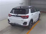 2026 Toyota Raize Hybrid Z Pearl SUV for sale, Japanese used car export - photo 4 of 5 | GULJI TRADERS