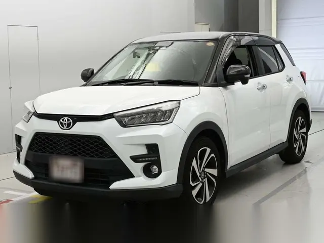 2021 Toyota Raize Push Start Z Grade - photo 1 2021 Toyota Raize Push Start Z Grade PEARL 2 SUV for sale, Japanese used car export | GULJI TRADERS