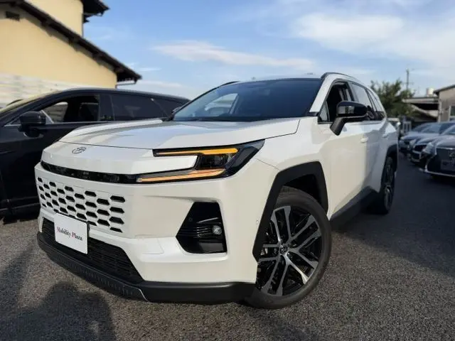 2026 Toyota RAV4 Z Panoramic Moonroof 20-inch Aluminum FCTA + LCA Pearl SUV for sale, Japanese used car export - photo 1 of 46 | GULJI TRADERS