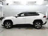 2021 Toyota RAV4 Phv G Z 4WD Pearl SUV for sale, Japanese used car export - photo 4 of 12 | GULJI TRADERS
