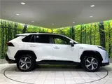 2022 Toyota RAV4 Phv G Z Pearl SUV for sale, Japanese used car export - photo 23 of 30 | GULJI TRADERS