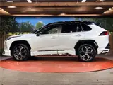 2024 Toyota RAV4 Phv Z Pearl SUV for sale, Japanese used car export - photo 24 of 30 | GULJI TRADERS