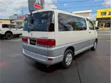 1997 Toyota Regius Base One Owner Pearl Van for sale, Japanese used car export - photo 5 of 34 | GULJI TRADERS