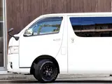 2019 Toyota Regius Ace Van Long Super GL ● One Owner ● Bed Kit ● Non-Smoking Car ● Genuine Navigation System ● Dashcam Pearl Van for sale, Japanese used car export - photo 11 of 41 | GULJI TRADERS