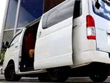 2019 Toyota Regius Ace Van Long Super GL ● One Owner ● Bed Kit ● Non-Smoking Car ● Genuine Navigation System ● Dashcam Pearl Van for sale, Japanese used car export - photo 13 of 41 | GULJI TRADERS