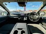 2019 Toyota Regius Ace Van DX 3/6-seater 4-door 4WD White Van for sale, Japanese used car export - photo 3 of 29 | GULJI TRADERS