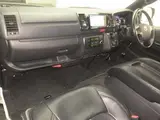2019 Toyota Regius Ace Van 4WD Super GL Dark Prime 2 Pearl Van for sale, Japanese used car export - photo 4 of 11 | GULJI TRADERS