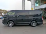 2020 Toyota Regius Ace Van Super GL Dark Prime 24WD Black Van for sale, Japanese used car export - photo 4 of 50 | GULJI TRADERS